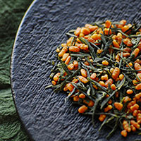 Thé vert genmaïcha - Thé vert avec grains de riz torréfiés