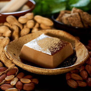 T&Ocirc;FU DE CACAHUETE